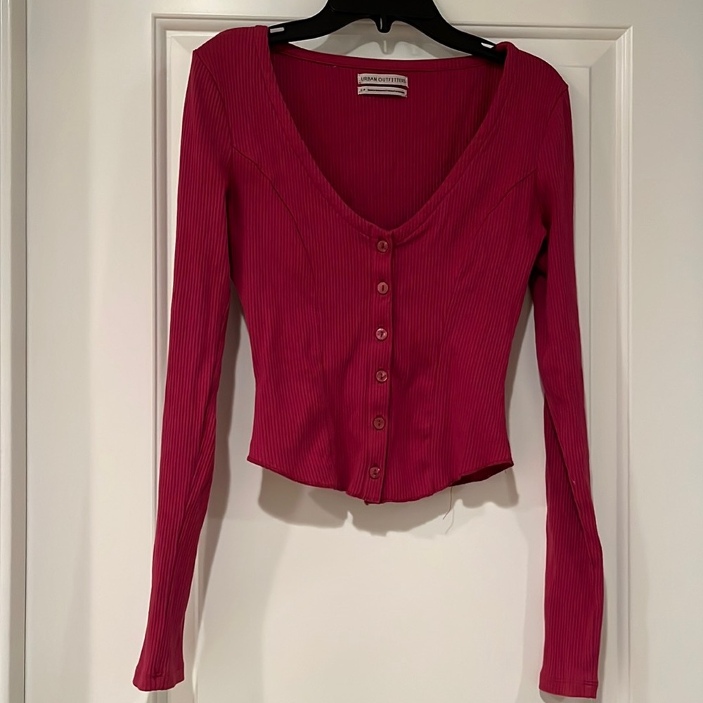 the prettiest maroon long sleeve top. super comfortable to wear.